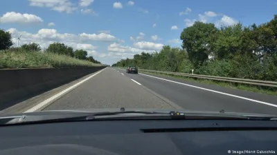 10 thực tế chứng minh lái xe trên Autobahn 'không như là mơ'